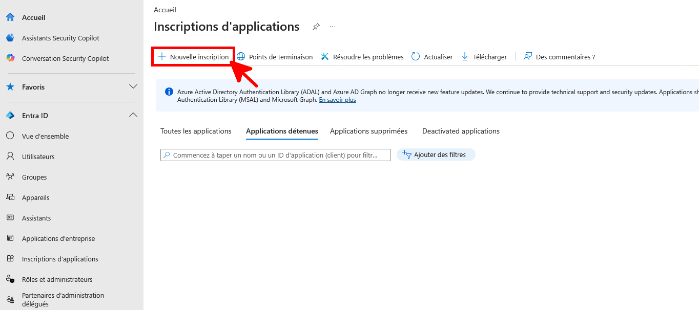 Capture du centre d’administration Microsoft Entra avec le bouton Nouvel enregistrement mis en évidence dans la section App registrations