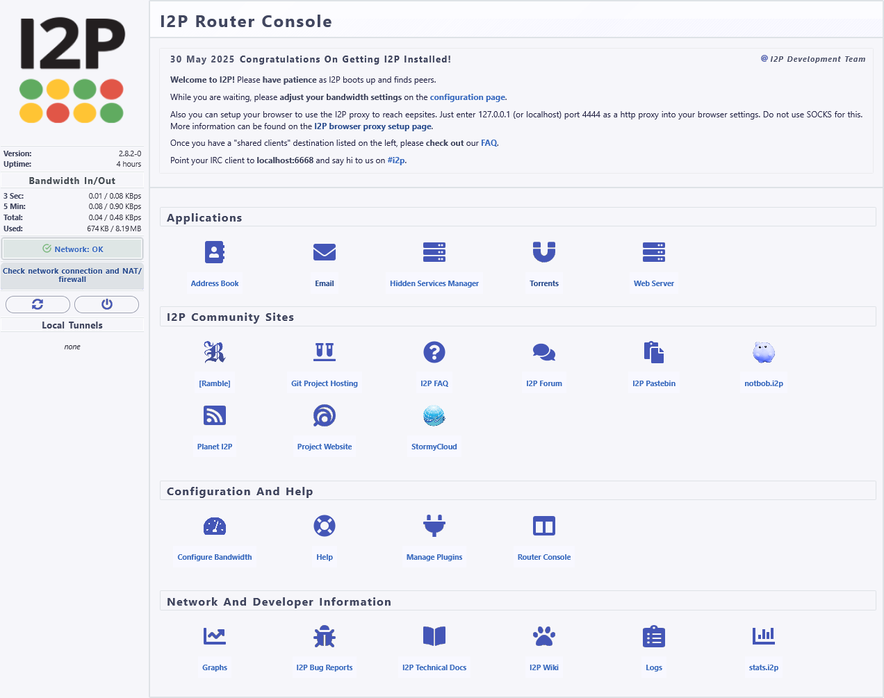 Interface de la console du routeur I2P affichant la bande passante, les services, les applications et les liens vers la communauté